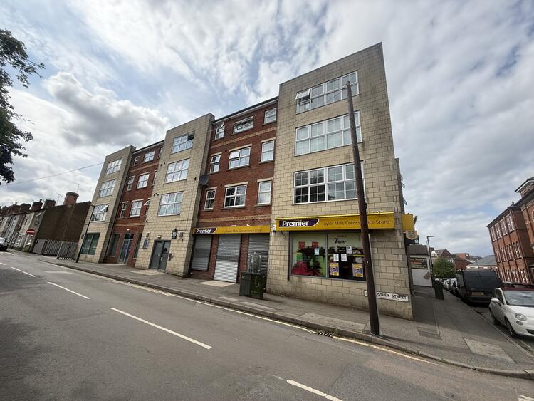 Commercial Property in Ripley