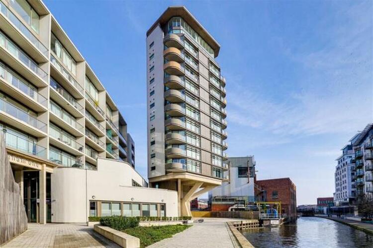 Apartment T201, Nottingham One Tower, 156 Canal Street, Nottingham NG1 7HG