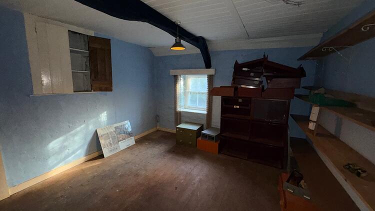 Lerry Mills, Talybont SY24 5ED