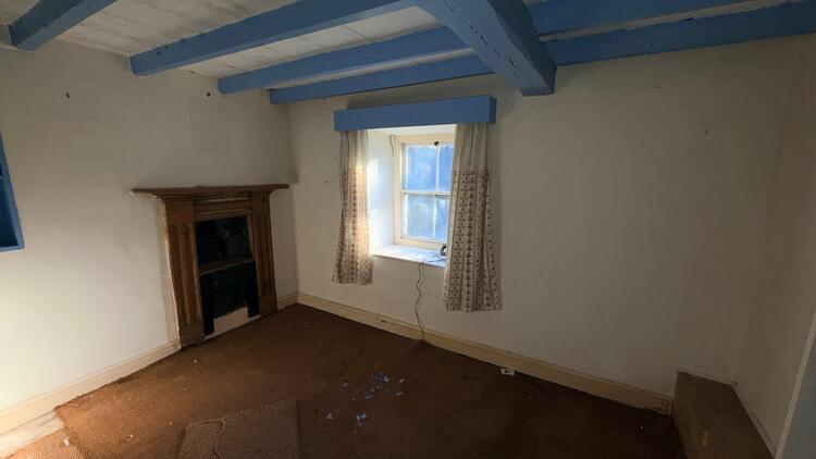 Lerry Mills, Talybont SY24 5ED