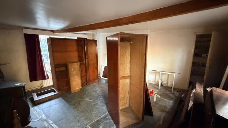 Lerry Mills, Talybont SY24 5ED