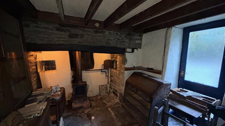 Lerry Mills, Talybont SY24 5ED