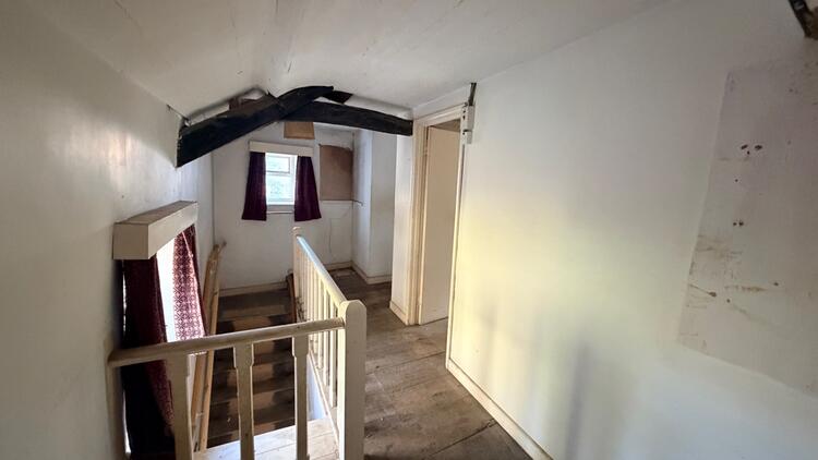 Lerry Mills, Talybont SY24 5ED