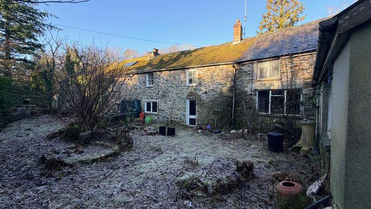 Lerry Mills, Talybont SY24 5ED