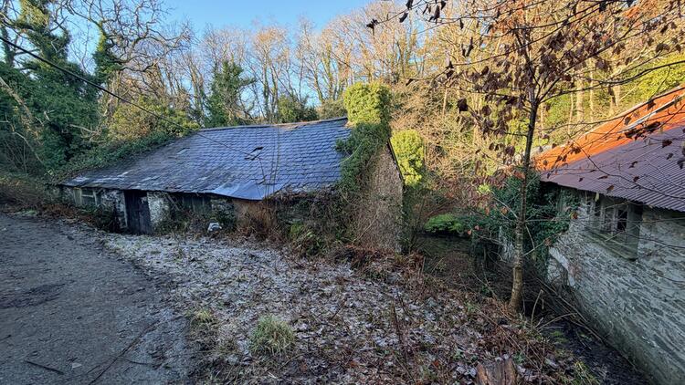 Lerry Mills, Talybont SY24 5ED