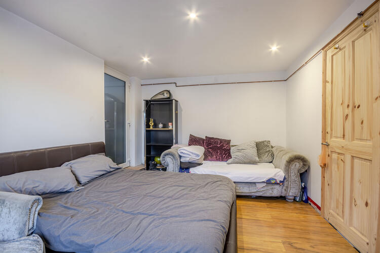 30 Garden Road, Mansfield NG18 5SX