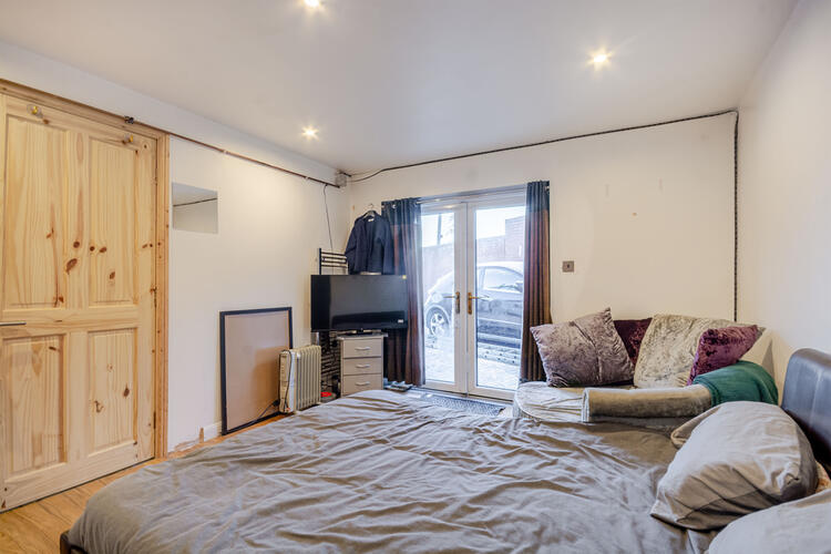 30 Garden Road, Mansfield NG18 5SX