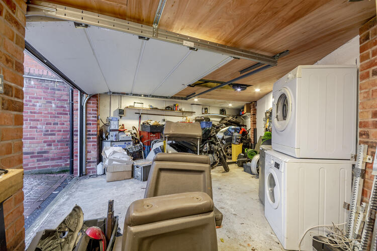 30 Garden Road, Mansfield NG18 5SX