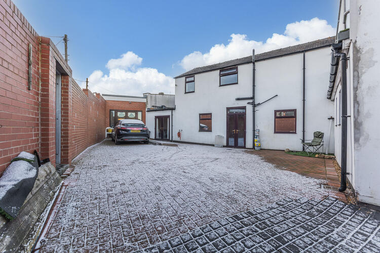 30 Garden Road, Mansfield NG18 5SX