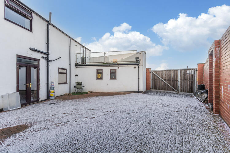 30 Garden Road, Mansfield NG18 5SX