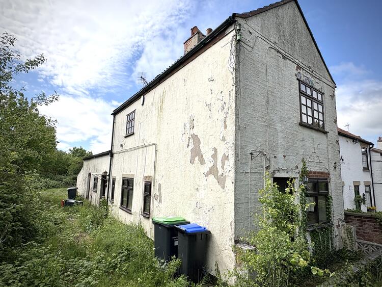 Detached House in Nottingham