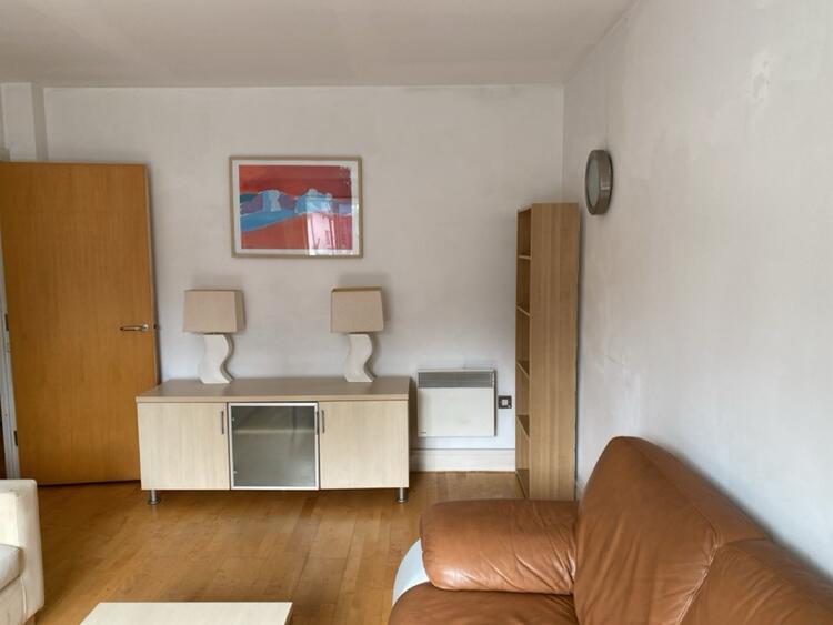 Flat 9, 759-763  Finchley Road, London NW11 8DL