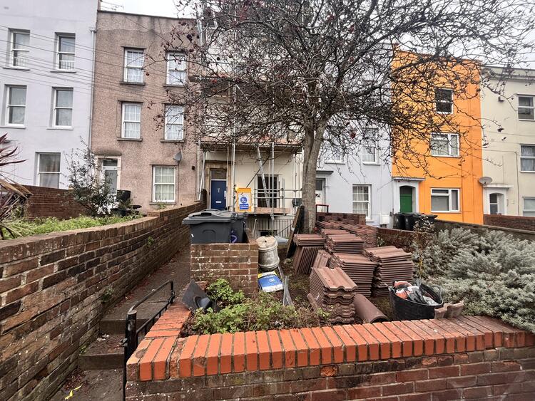 Flat 1, 27 Sussex Place, St. Werburghs, Bristol BS2 9QN
