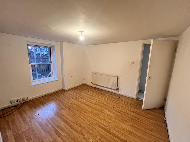 Flat 1, 27 Sussex Place, St. Werburghs, Bristol BS2 9QN