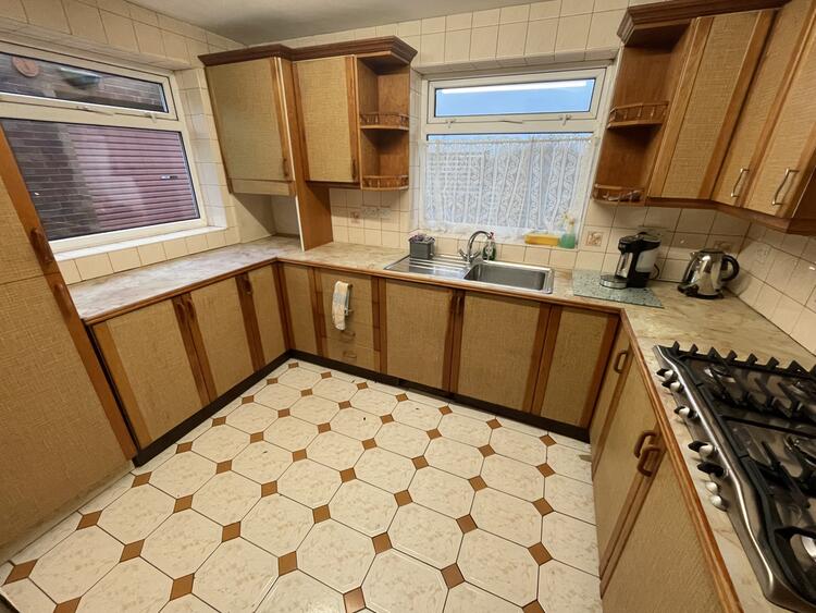 66 Bar Lane, Mapplewell, Barnsley S75 6DE