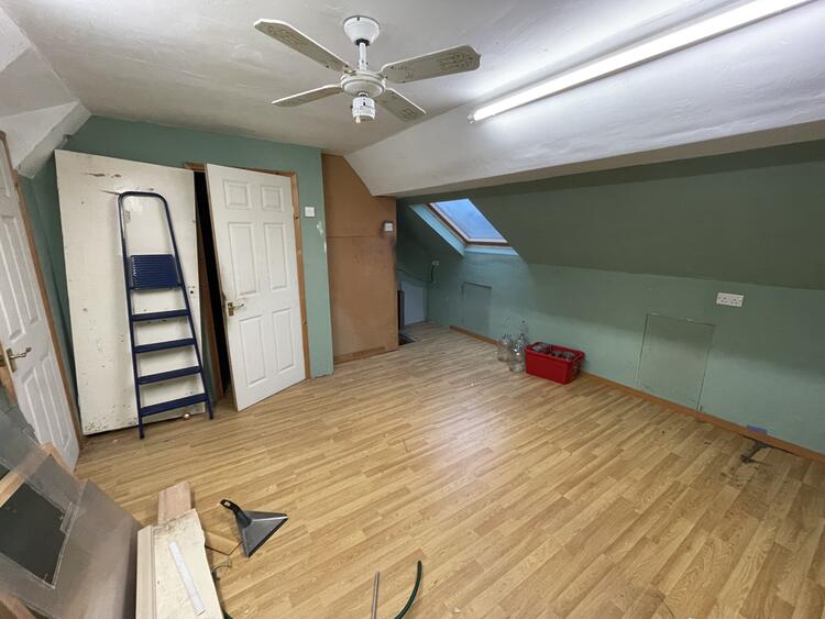 66 Bar Lane, Mapplewell, Barnsley S75 6DE