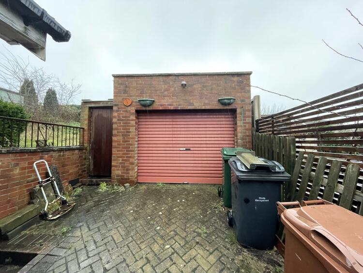 66 Bar Lane, Mapplewell, Barnsley S75 6DE