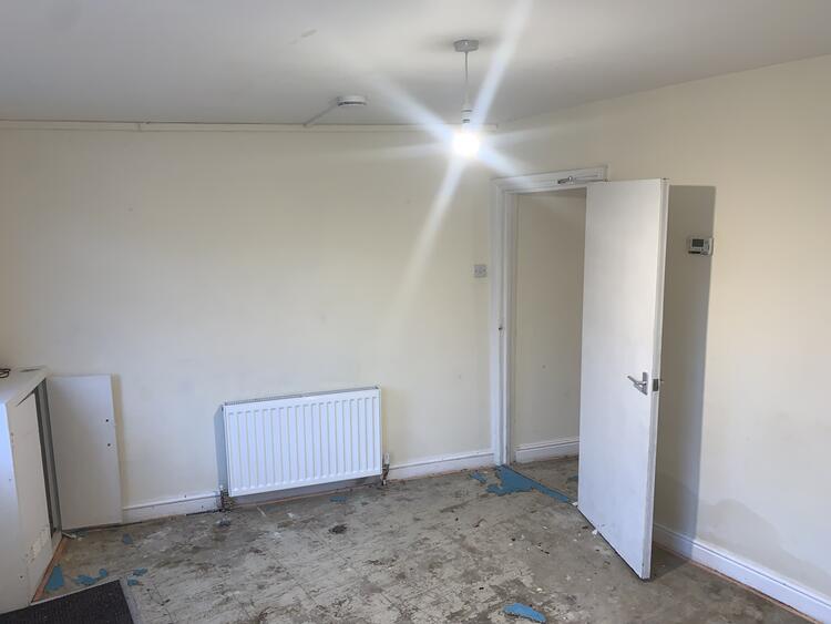 73 Vineyard, Abingdon OX14 3PG