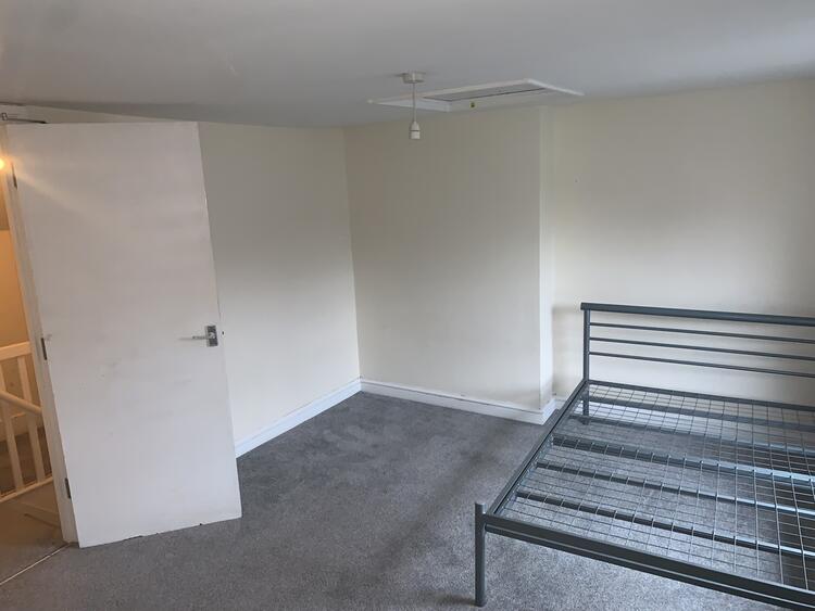 73 Vineyard, Abingdon OX14 3PG