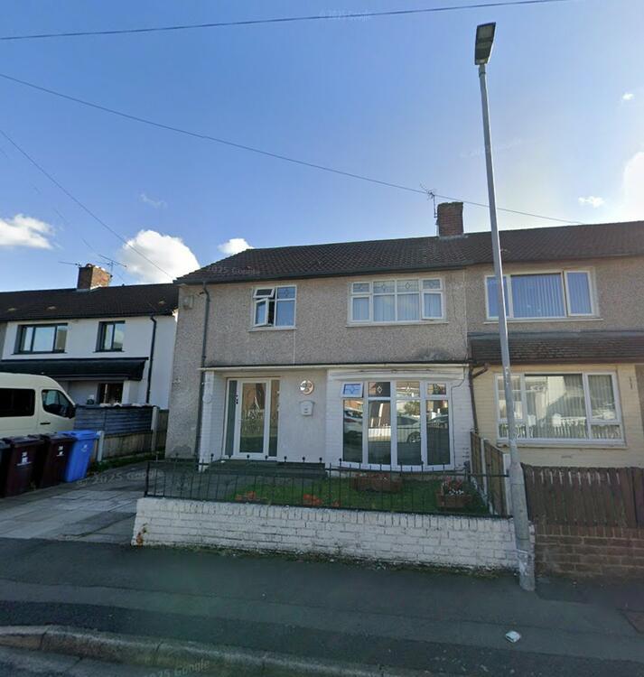 Semi-detached House in Liverpool