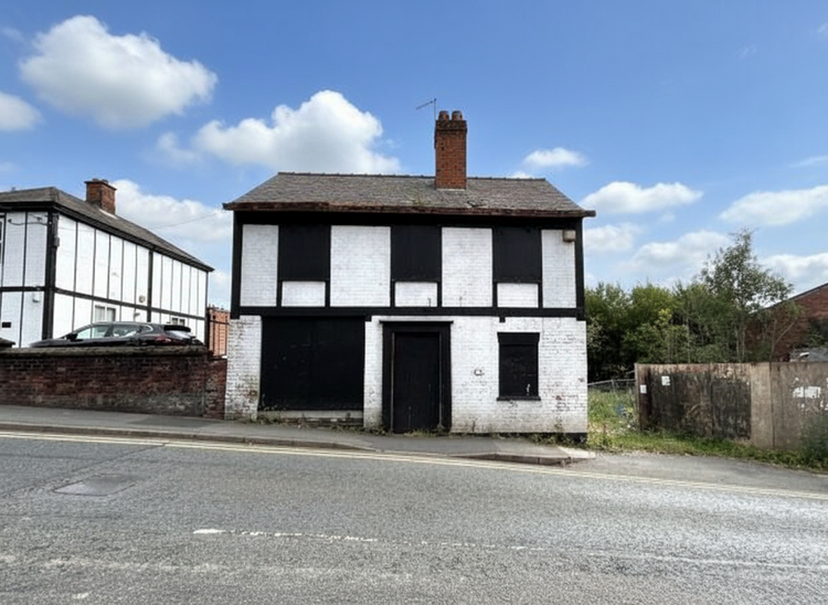 Detached House in Northwich