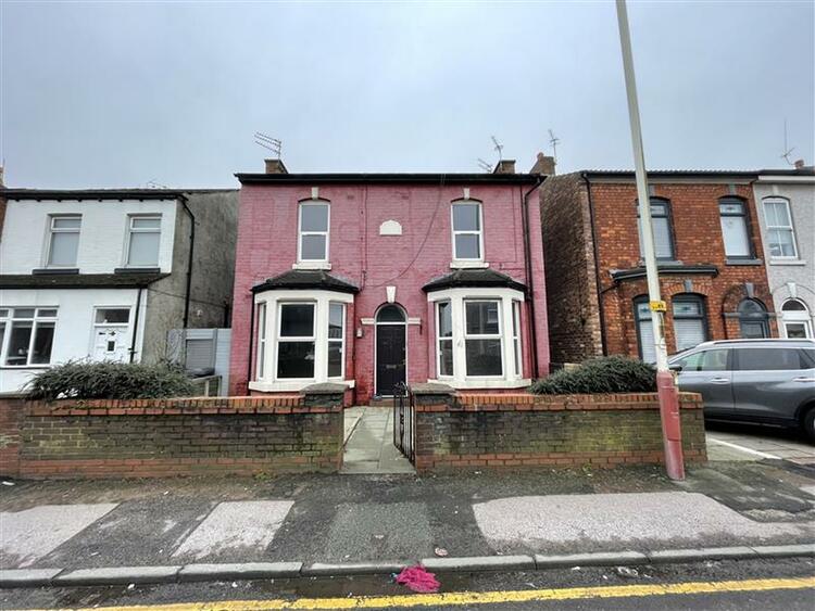 Detached House in Southport