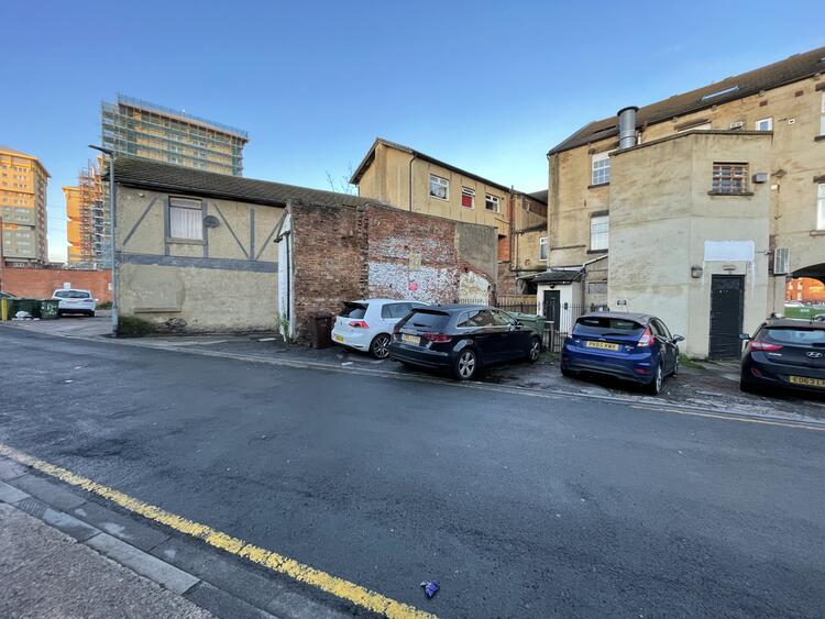 Land in Wakefield image 4