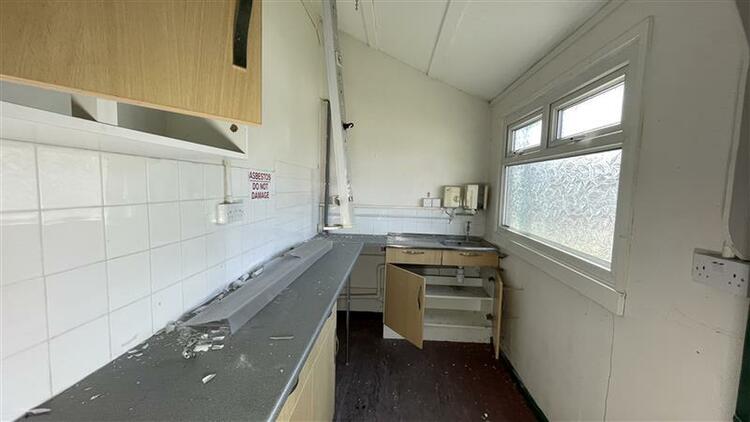 Commercial Property in Stoke-On-Trent image 2