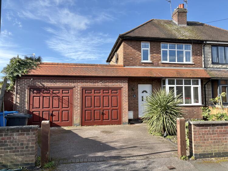 Semi-detached House in Nottingham