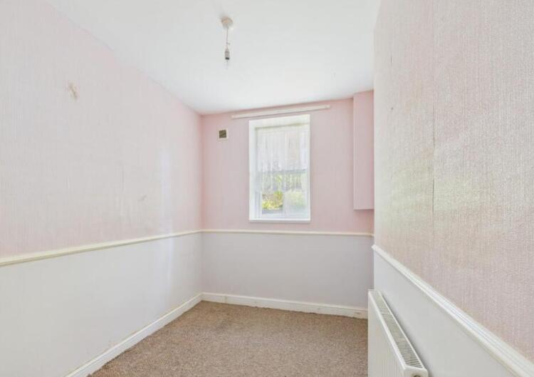 Flat 1, 45 Esplanade Road, Scarborough, North Yorkshire YO11 2AT