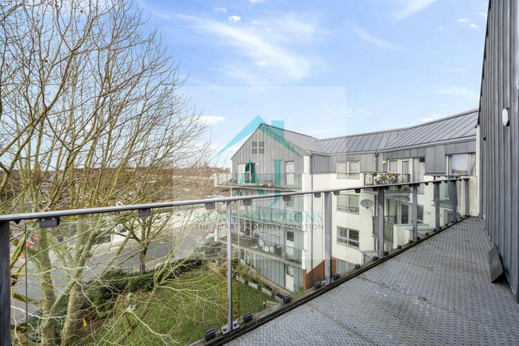 28 Quartz Terrace, Rayners Lane, Harrow HA2 0BT