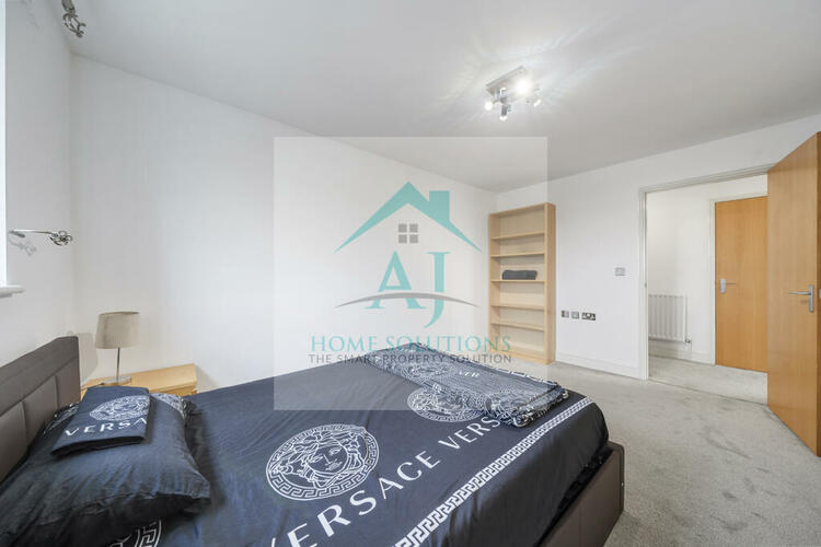 28 Quartz Terrace, Rayners Lane, Harrow HA2 0BT