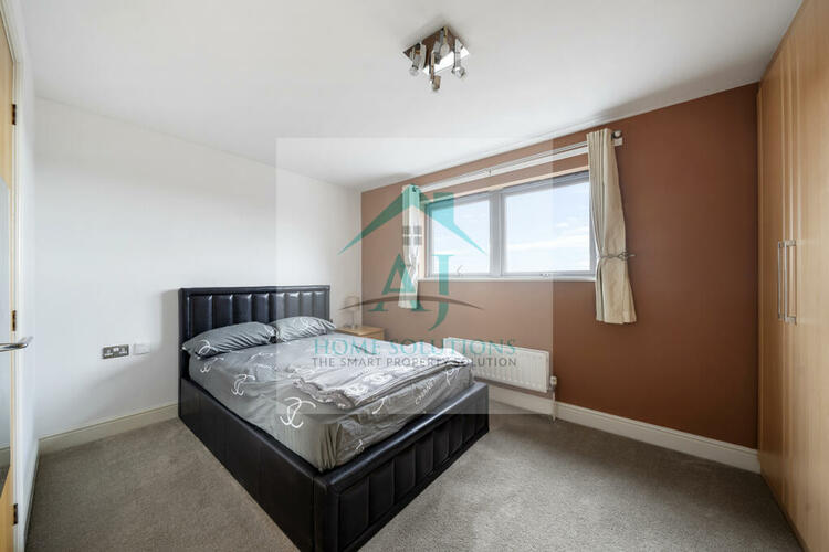 28 Quartz Terrace, Rayners Lane, Harrow HA2 0BT