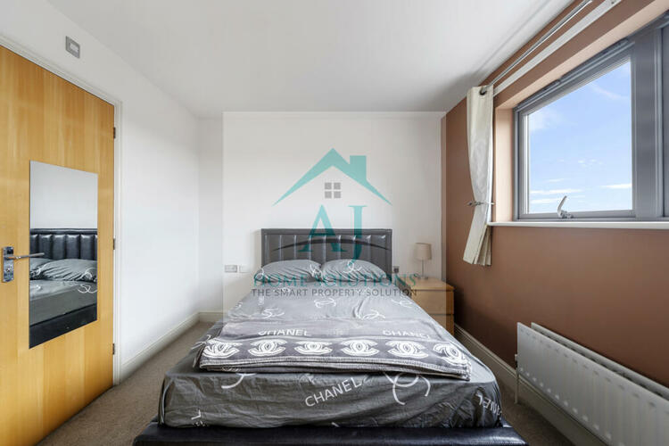 28 Quartz Terrace, Rayners Lane, Harrow HA2 0BT