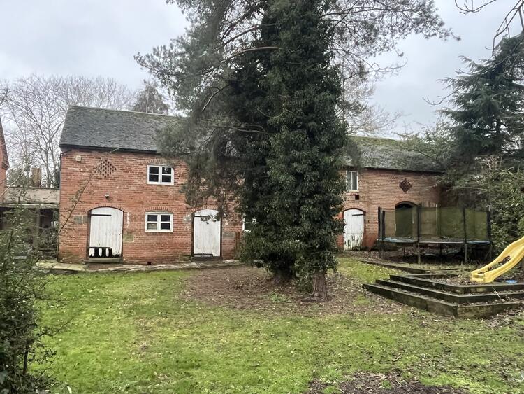 Barn Adjacent to, 8 Barn Close, Castle Donington, Derby, Leicestershire DE74 2TP