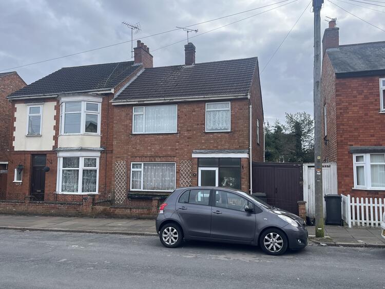 Semi-detached House in Leicester