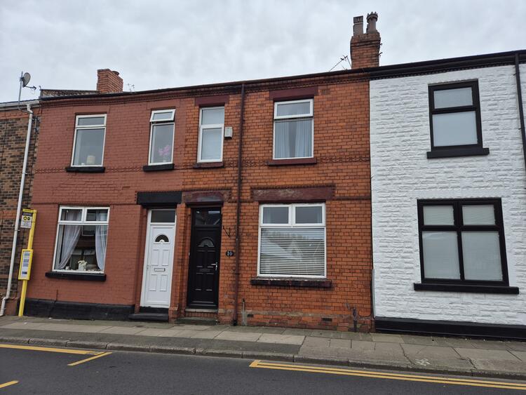 Terraced House in Prescot