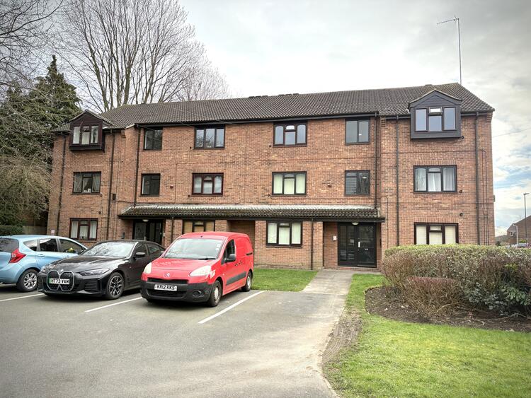 Flat in Derby