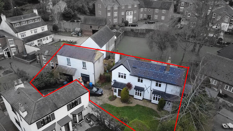 Detached House in Derby