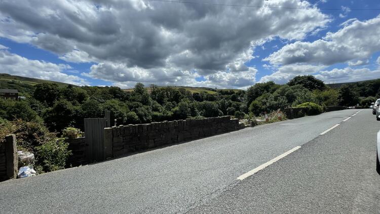 Land in Holmfirth image 5