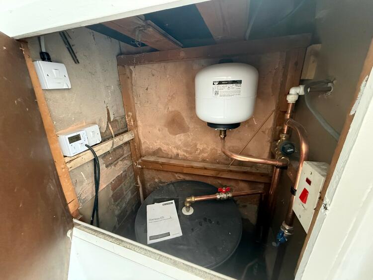 116 Calais Road, Burton-On-Trent, Staffordshire DE13 0UL