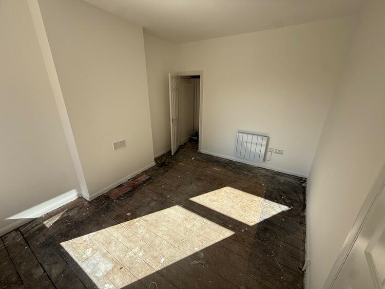 116 Calais Road, Burton-On-Trent, Staffordshire DE13 0UL