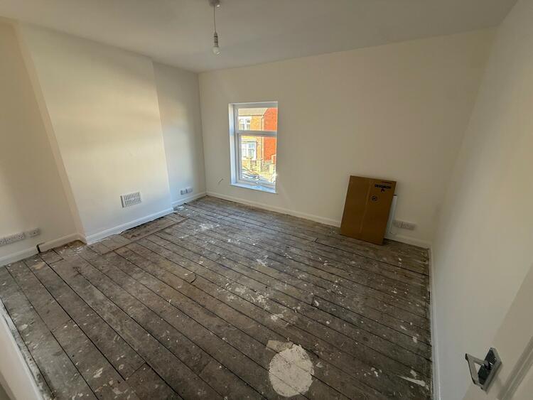 116 Calais Road, Burton-On-Trent, Staffordshire DE13 0UL