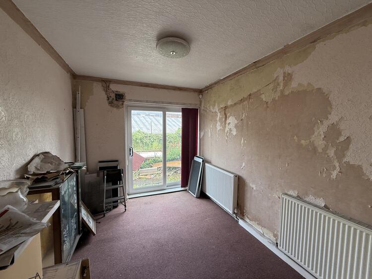 12 Bessemer Terrace, Stocksbridge, Sheffield, South Yorkshire S36 1AJ