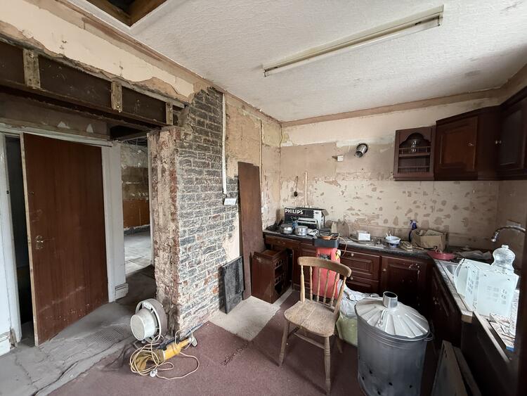 12 Bessemer Terrace, Stocksbridge, Sheffield, South Yorkshire S36 1AJ