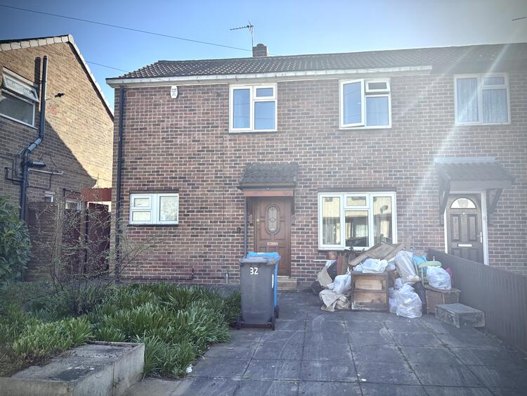 Semi-detached House in Derby