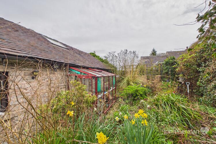 Stonewood, Back Lane, Calton, Stoke-On-Trent ST10 3JX