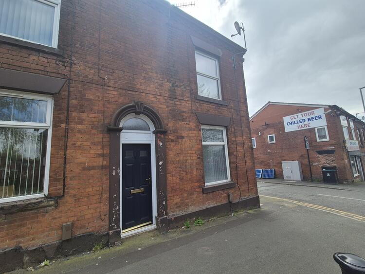 Ground Floor Flat in Oldham