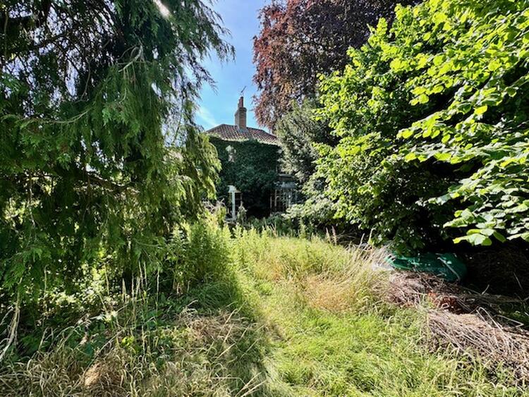 Rose Villa, 3 East Street, Alford, Lincolnshire LN13 9EQ