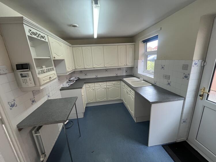 14 Juniper Gardens, Bingham, Nottingham, Nottinghamshire NG13 8UA